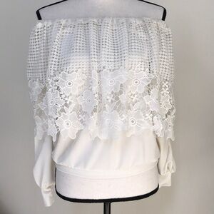 ❣️Off Shoulder White Floral Lace Long-Sleeve Top❣️Size S